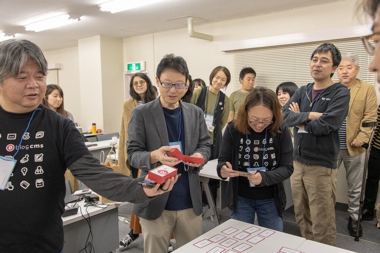 優勝者プレゼントの様子