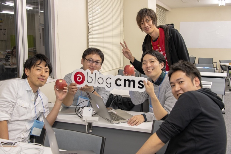 開発者向け参加者で記念写真